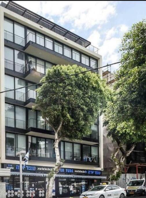 Apartment Allenby Beach Area Tel Aviv